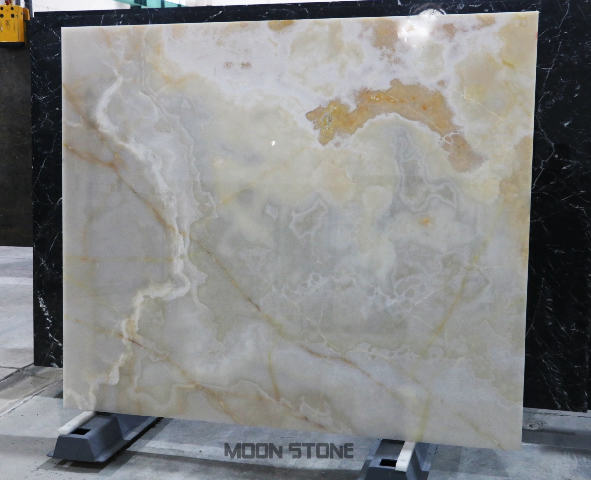 Kerman White ONYX